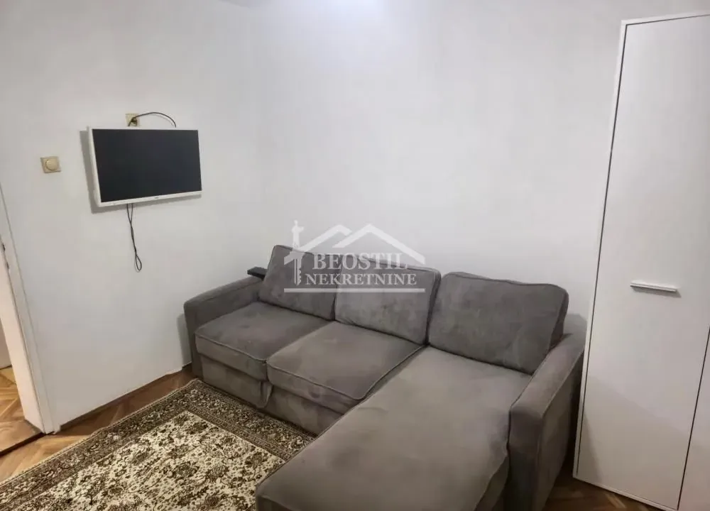 Izdavanje, četvorosoban stan, 75m², Kaludjerica, Grocka