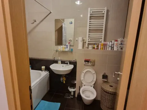 Izdavanje, jednosoban stan, 46m², Blok 6, Podgorica - image 7