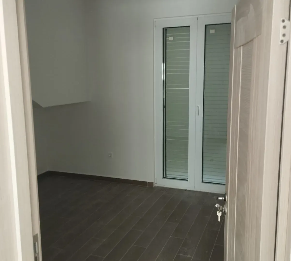 Prodaja, dvosoban stan, 74m², Baošići, Herceg Novi