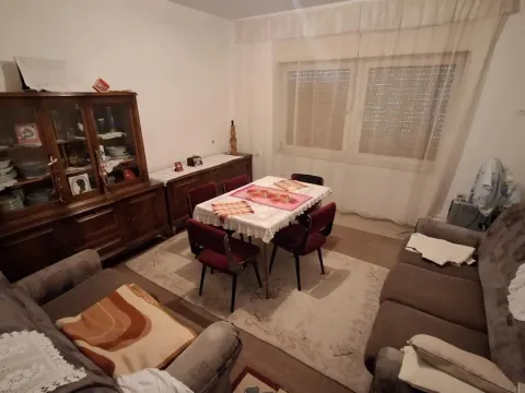 Sale, house, 199m², Kula, Srbija - image 13