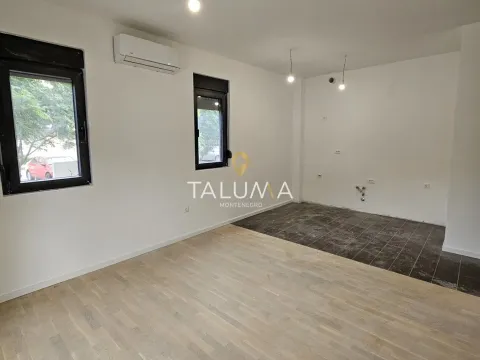 Rent, one bedroom apartment, 44m², Tološi, Podgorica - image 3