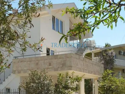 Prodaja, kuća, 180m², Utjeha, Ulcinj