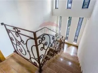 Izdavanje, kuća, 700m², Krašići, Tivat - image 5