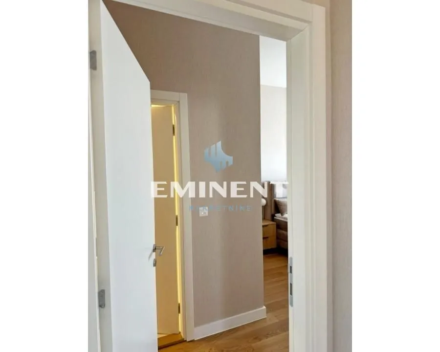 Rent, three bedroom apartment, 80m², Savski Venac, Beograd