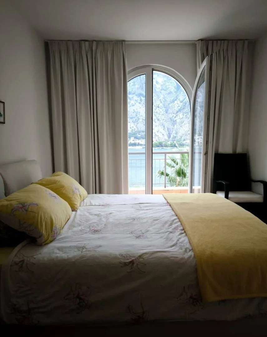 Prodaja, dvosoban stan, 76m², Muo, Kotor