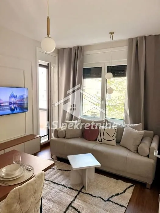 Izdavanje, stan, 33m², Lekino Brdo, Voždovac Sve Podlokacije