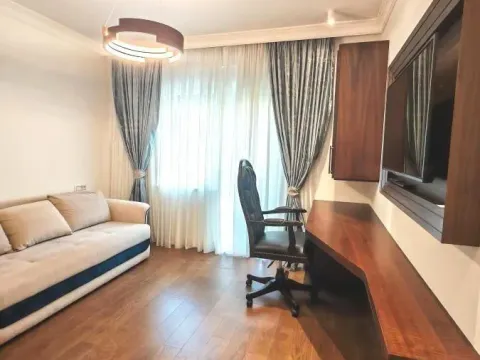 Izdavanje, trosoban stan, 96m², Đeram Pijaca, Beograd - image 8