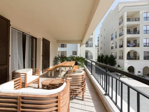 Prodaja, jednosoban stan, 90m², Porto Montenegro, Tivat - image 3