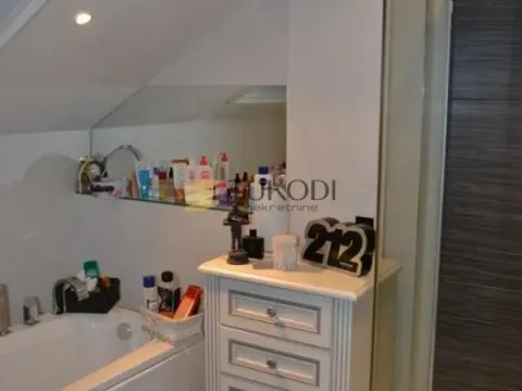 Prodaja, četvorosoban stan, 130m², Grbavica, Novi Sad Sve Podlokacije - image 7