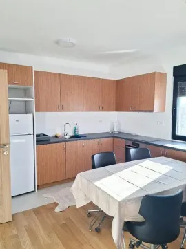 Izdavanje, jednosoban stan, 47m², New City, Podgorica - image 2