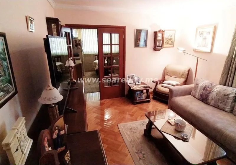 Sale, two bedroom apartment, 95m², Sveti Stefan, Budva