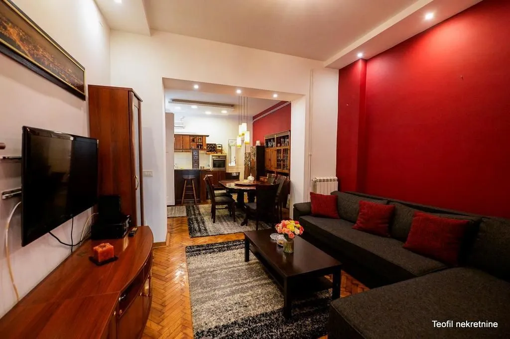Prodaja, trosoban stan, 86m², Vračar, Šid