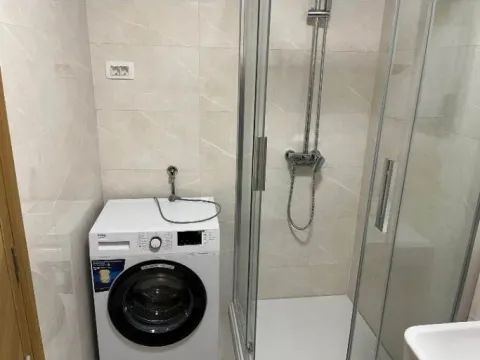 Izdavanje, jednosoban stan, 50m², City Kvart, Podgorica - image 9