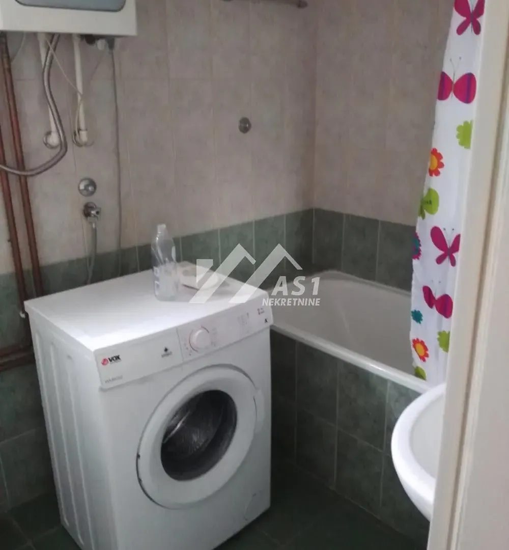 Izdavanje, dvosoban stan, 40m², Adice, Novi Sad Sve Podlokacije