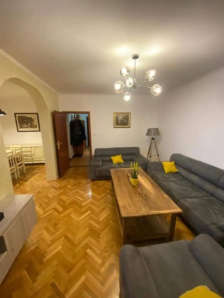 Sale, two bedroom apartment, 87m², Centar, Bar