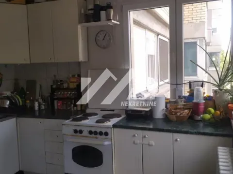 Izdavanje, trosoban stan, 62m², Socijalno, Novi Sad Sve Podlokacije - image 2