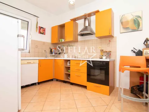 Izdavanje, kuća, 300m², Donji Kokoti, Podgorica - image 6