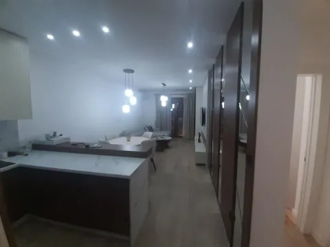 Izdavanje, dvosoban stan, 65m², Dobrota, Kotor - image 34