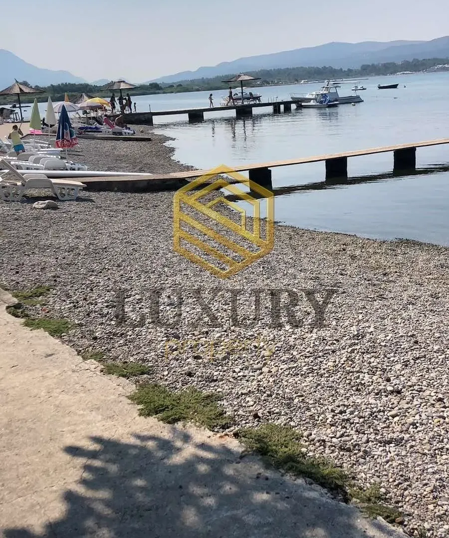 Izdavanje, jednosoban stan, 84m², Bonići, Tivat