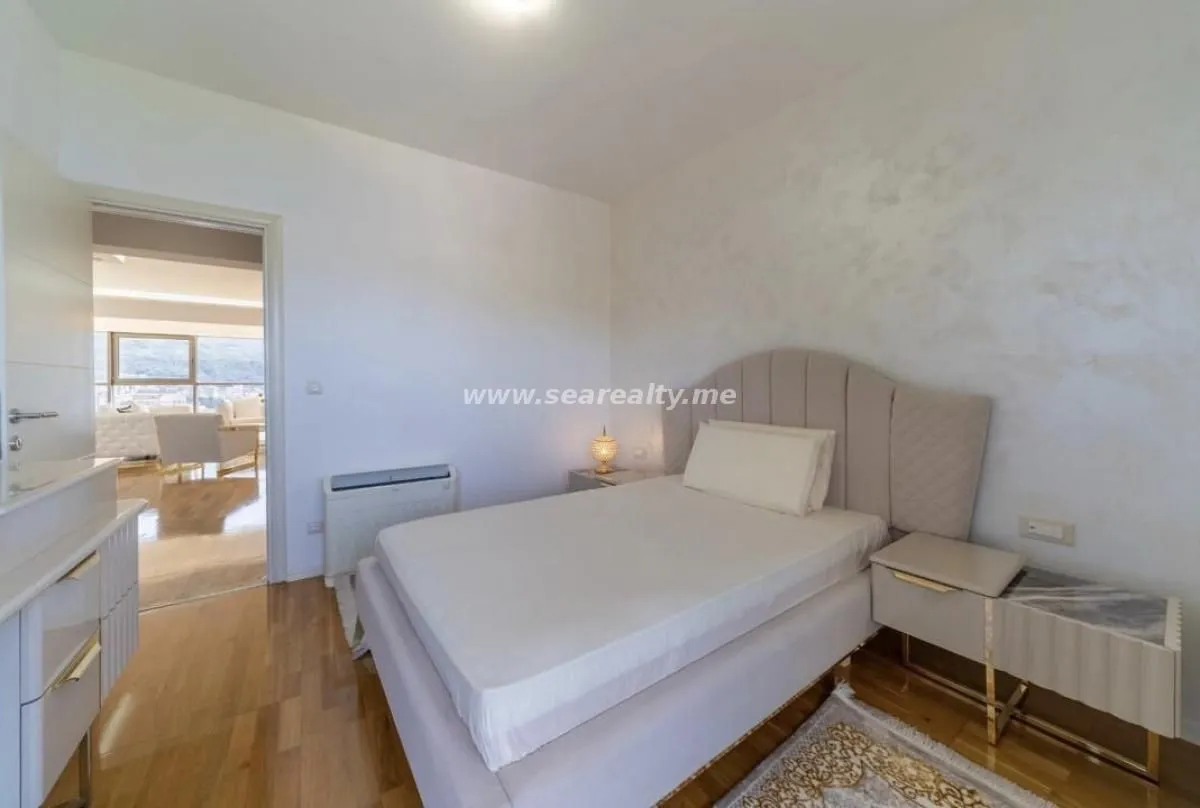 Izdavanje, stan, 100m², Budva, Crna Gora