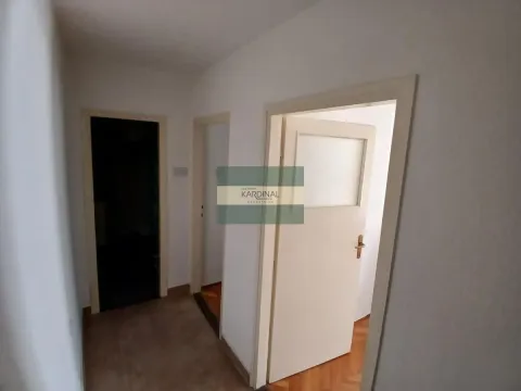 Rent, one bedroom apartment, 40m², Centar, Jagodina - image 11