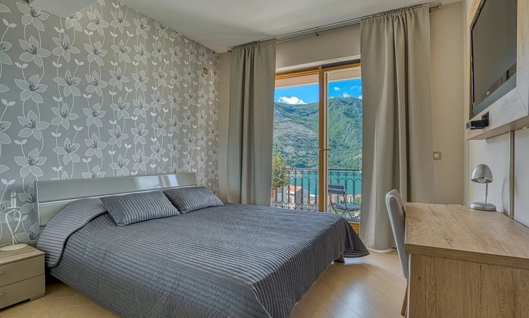Sale, house, 507m², Dobrota, Kotor