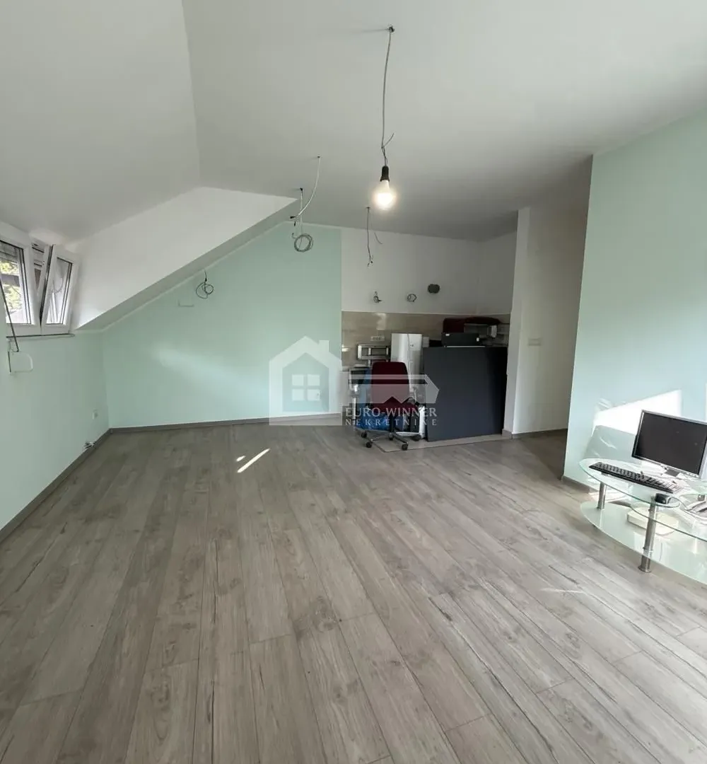 Prodaja, kuća, 162m², Zemun Gornji Grad, Zemun Sve Podlokacije