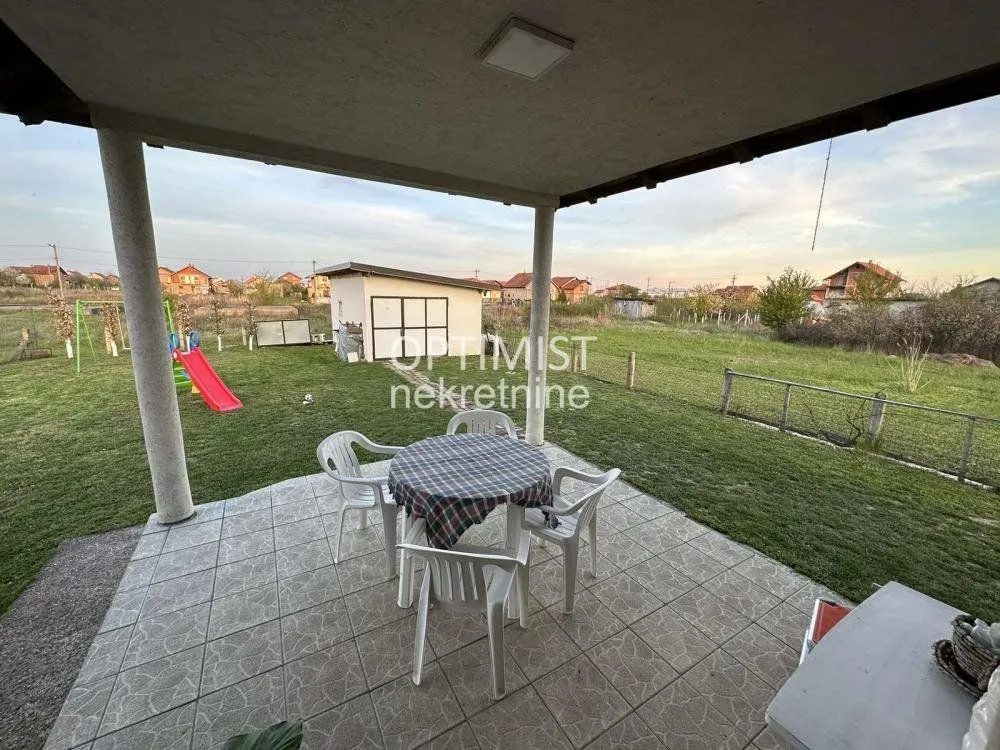Prodaja, kuća, 110m², Zemun Ugrinovci, Zemun Sve Podlokacije