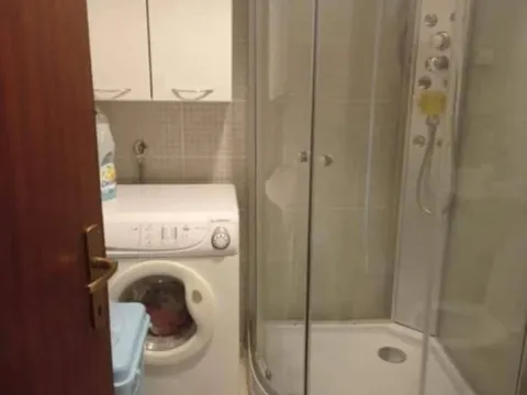 Izdavanje, jednosoban stan, 38m², Centar, Podgorica - image 3