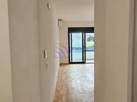 Prodaja, jednosoban stan, 46m², Centar, Ulcinj - image 11