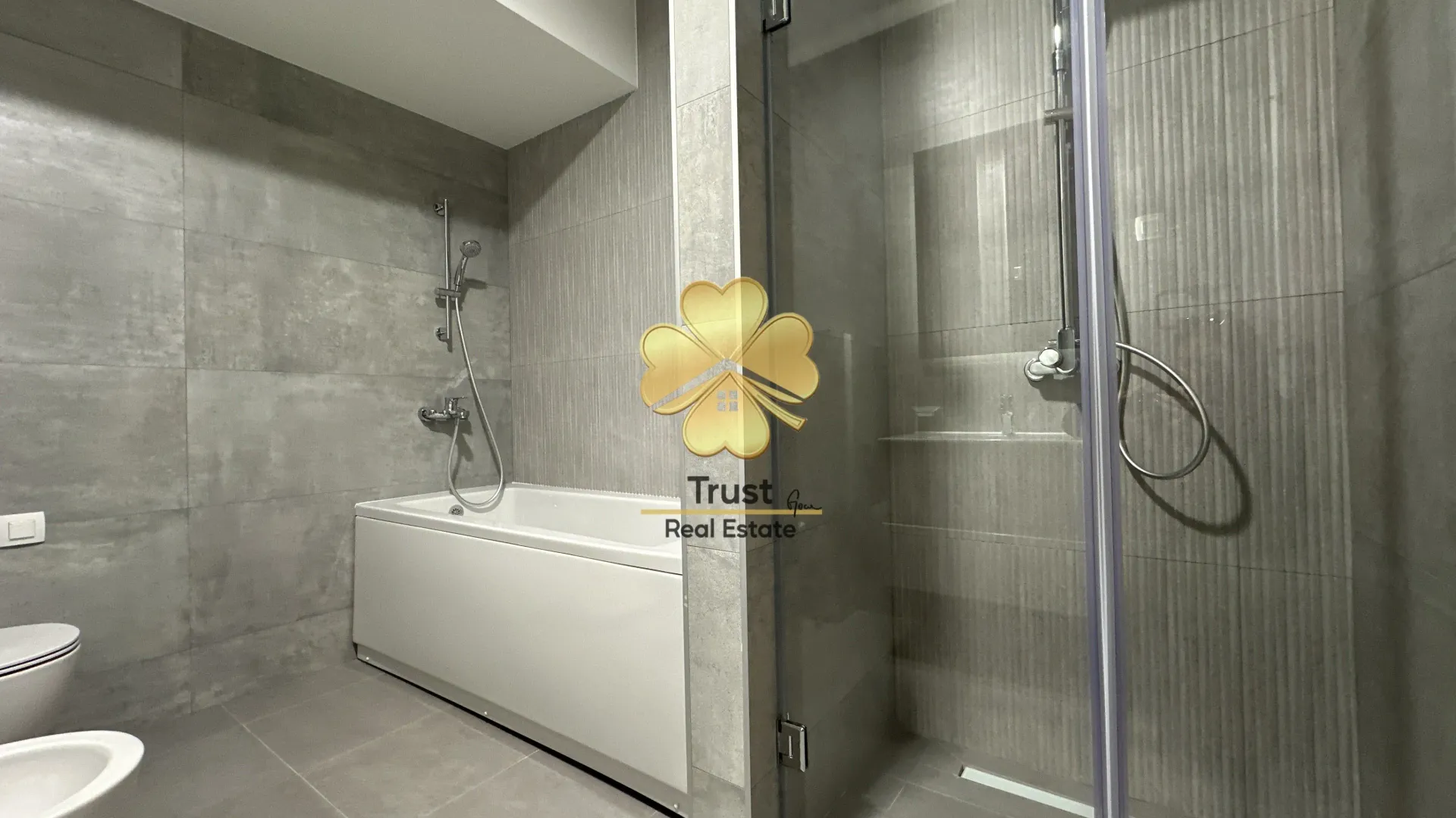 Rent, four bedroom apartment, 127m², Master Kvart, Podgorica