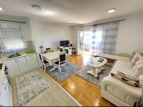 Prodaja, trosoban stan, 79m², Budva, Crna Gora - image 2