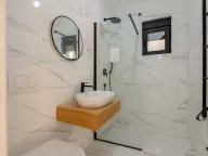 Prodaja, jednosoban stan, 42m², Rafailovići, Budva - image 10