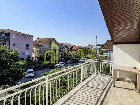 Izdavanje, dvosoban stan, 108m², Stari Aerodrom, Podgorica - image 10