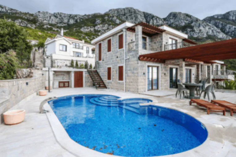 Rent, house, 300m², Blizikuće, Budva
