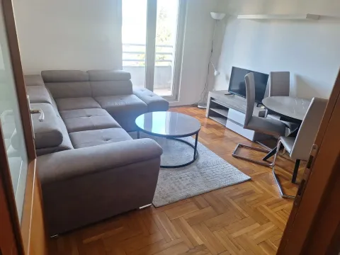 Rent, one bedroom apartment, 40m², Stari Aerodrom, Podgorica - image 2