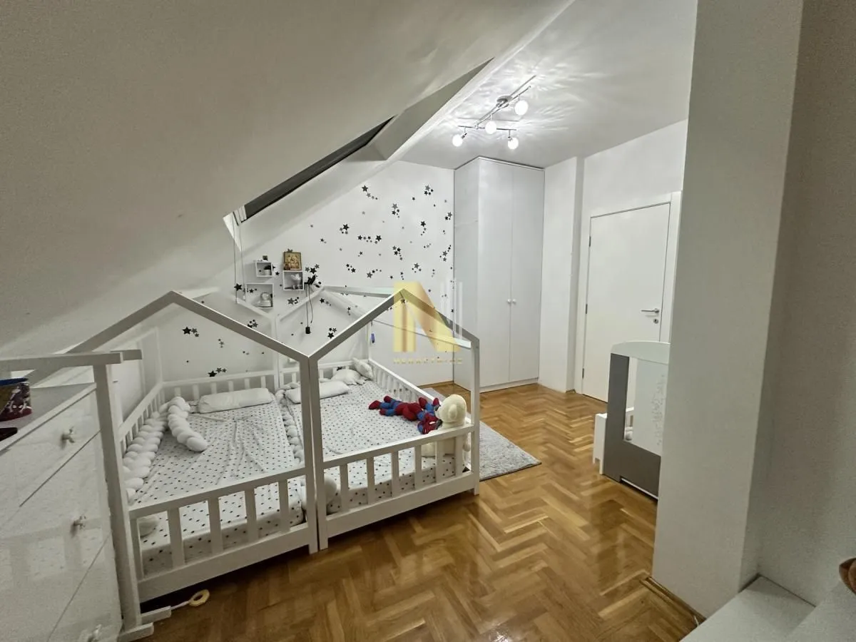 Prodaja, četvorosoban stan, 108m², Bulevar patrijarha Pavla, Novi Sad Sve Podlokacije