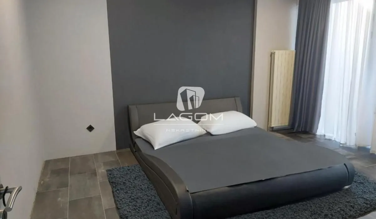 Sale, house, 343m², Banovo Brdo, Beograd