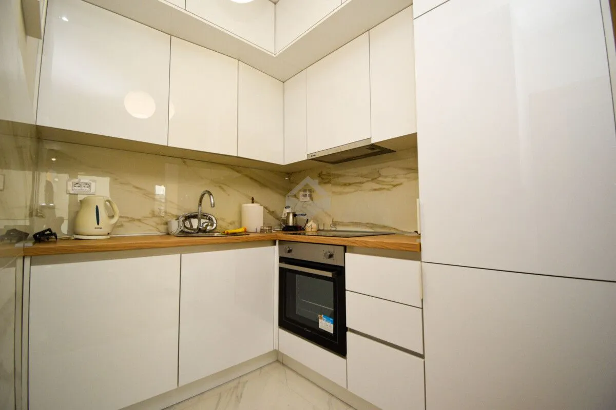 Izdavanje, dvosoban stan, 58m², Pobrežje, Podgorica