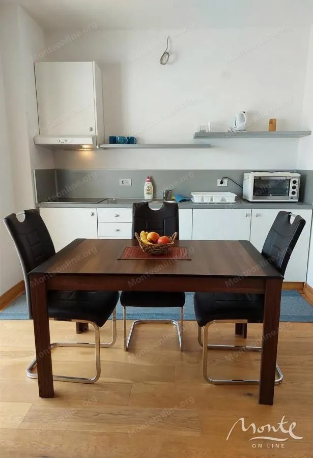 Sale, office space, 950m², Bečići, Budva
