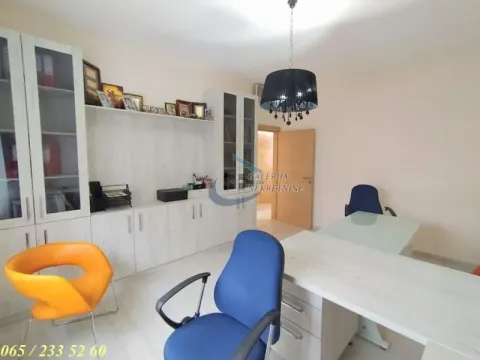 Izdavanje, stan, 369m², Savski Venac, Beograd - image 11