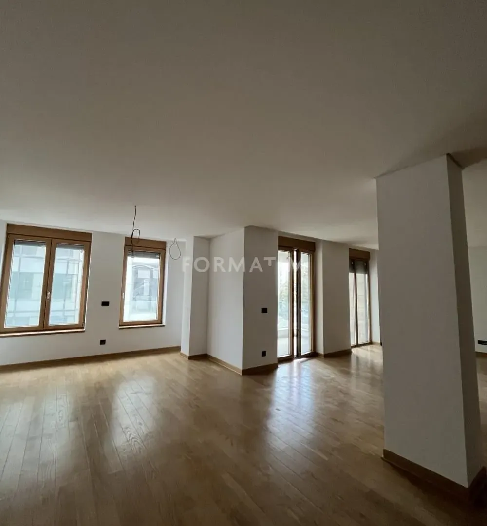 Prodaja, četvorosoban stan, 261m², Vračar Hram, Vračar Sve Podlokacije