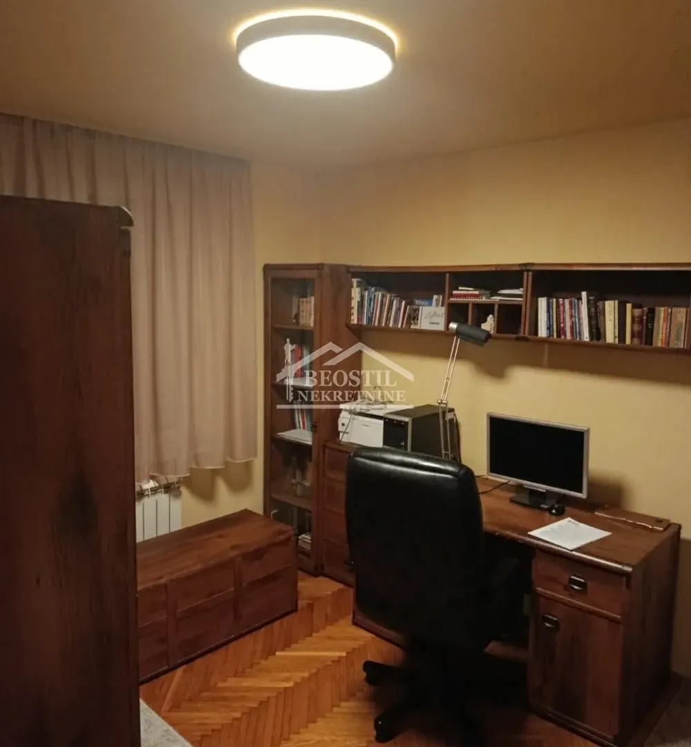 Prodaja, četvorosoban stan, 104m², Gradska Bolnica, Zvezdara Sve Podlokacije