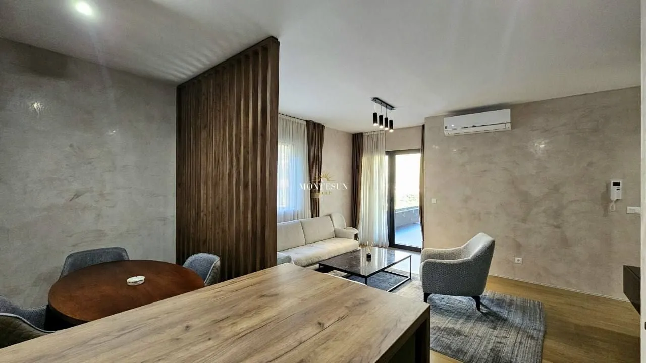 Rent, two bedroom apartment, 69m², Centar, Budva