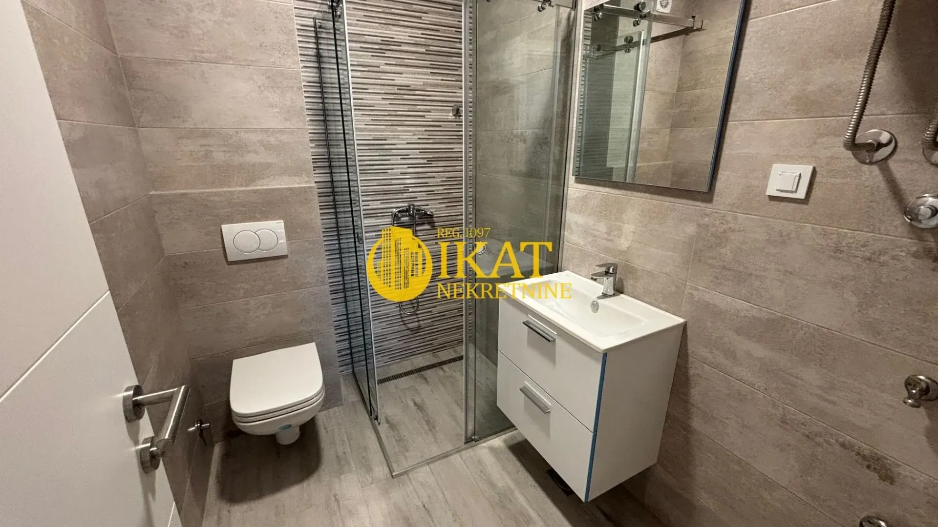 Sale, two bedroom apartment, 70m², Zvezdara Sve Podlokacije, Beograd