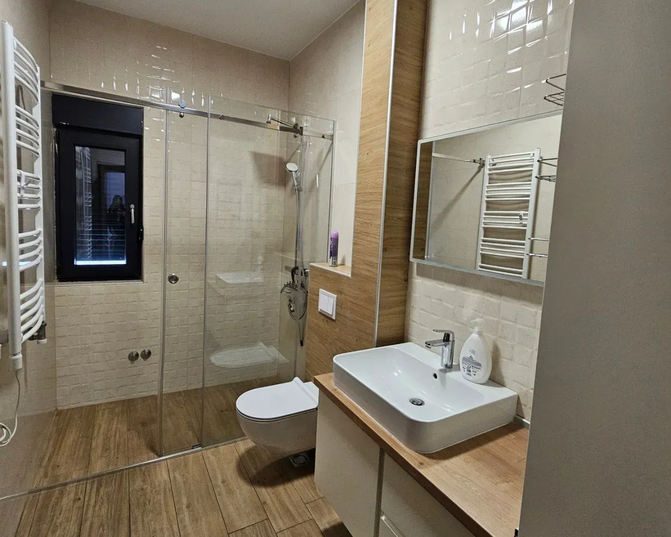 Izdavanje, kuća, 160m², Dalmatinska ulica, Podgorica