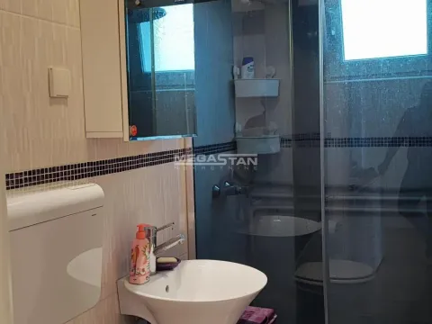 Rent, one bedroom apartment, 45m², Kalenić Pijaca, Vračar Sve Podlokacije - image 6