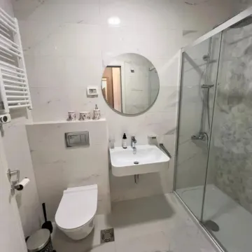 Izdavanje, jednosoban stan, 50m², Central Point, Podgorica - image 3