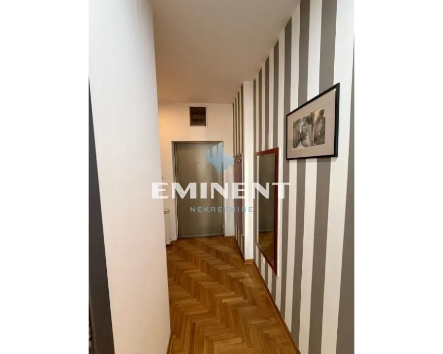 Rent, two bedroom apartment, 41m², Neimar, Vračar Sve Podlokacije