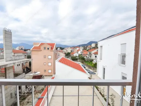 Sale, four bedroom apartment, 124m², Tivat, Crna Gora - image 4
